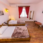Heraklis 3* Berat