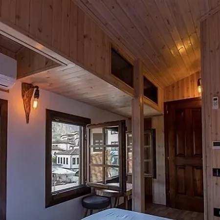 Heraklis Hotel