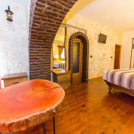 Heraklis Hotel 3*