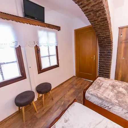 Heraklis Otel Berat