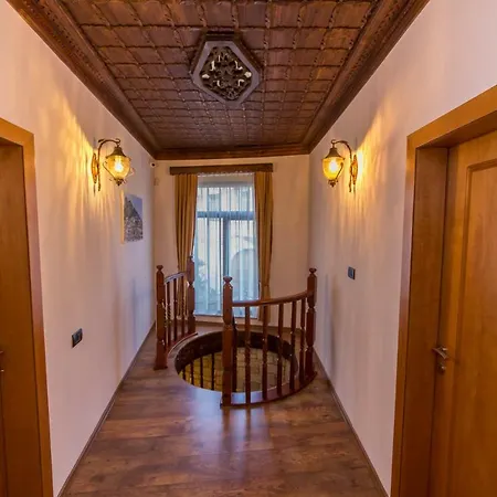Heraklis Hotel